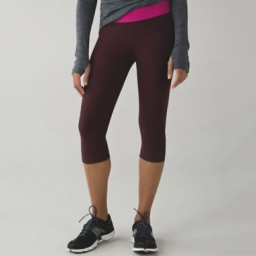 Lululemon Tight Stuff Crop in Bordeaux Drama / Raspberry